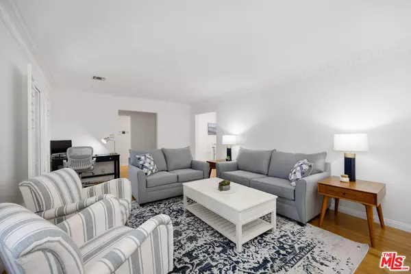 View Park, CA 90008,3906 S Victoria AVE