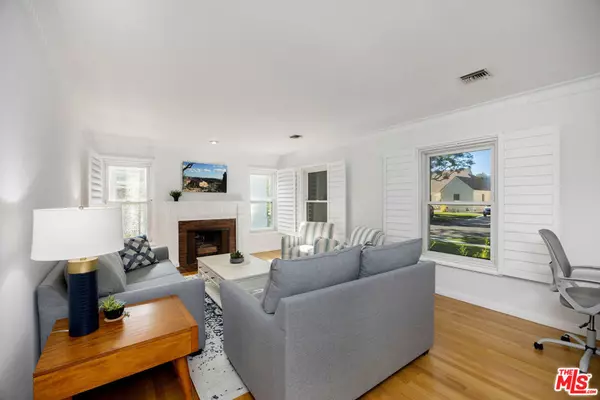 View Park, CA 90008,3906 S Victoria AVE