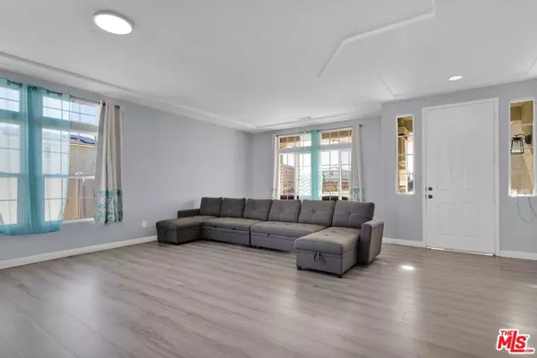 Victorville, CA 92392,13292 Via Del Lago