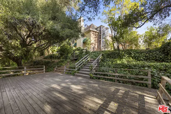 Los Angeles, CA 90077,501 St Cloud RD