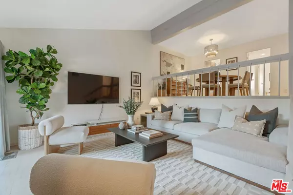 6211 Nita AVE, Woodland Hills, CA 91367