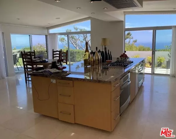 Malibu, CA 90265,3440 Shoreheights DR