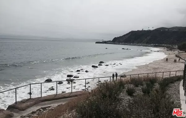 Malibu, CA 90265,3440 Shoreheights DR