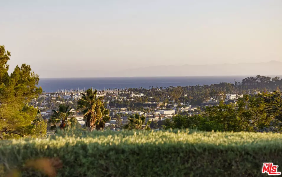 1022 Garcia RD, Santa Barbara, CA 93103