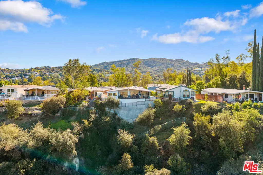 Calabasas, CA 91302,23777 Mulholland HWY #62