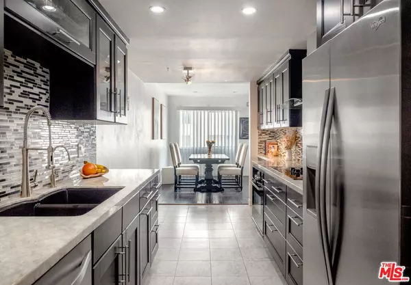 Los Angeles, CA 90046,7259 Hillside AVE #202