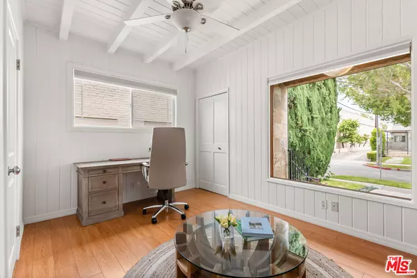 Beverly Hills, CA 90211,419 S Almont DR