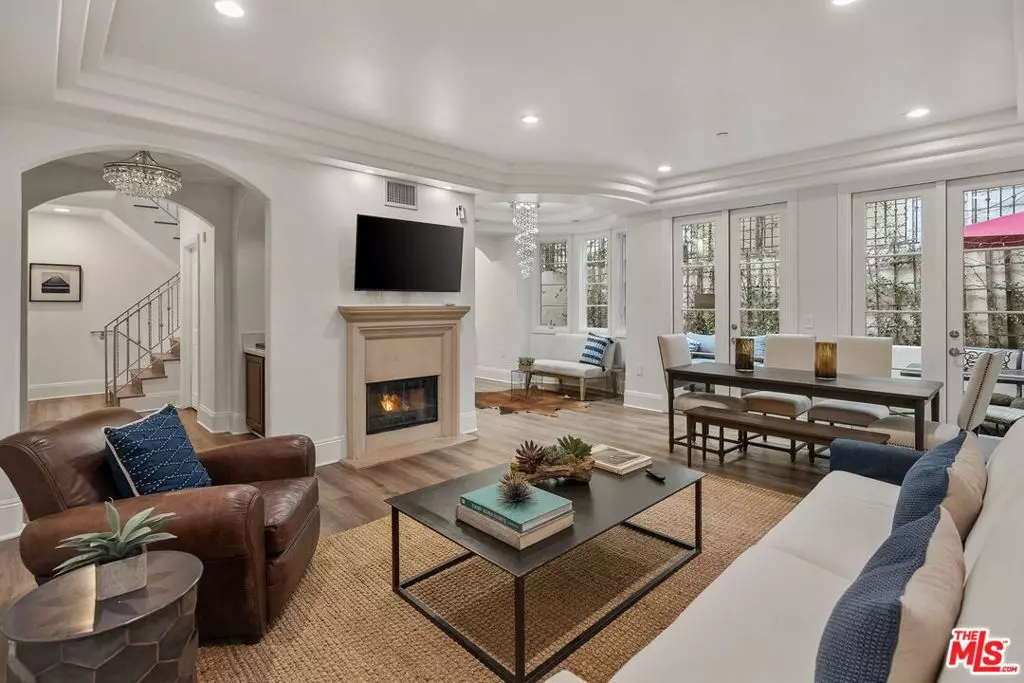 Santa Monica, CA 90404,1311 Centinela AVE #3