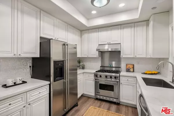 Santa Monica, CA 90404,1311 Centinela AVE #3