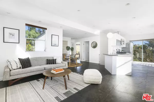 Los Angeles, CA 90065,421 Beech ST