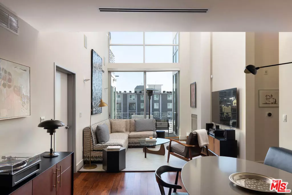 Los Angeles, CA 90028,6735 Yucca ST #508