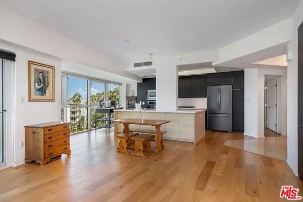 Marina Del Rey, CA 90292,13600 Marina Pointe DR #602