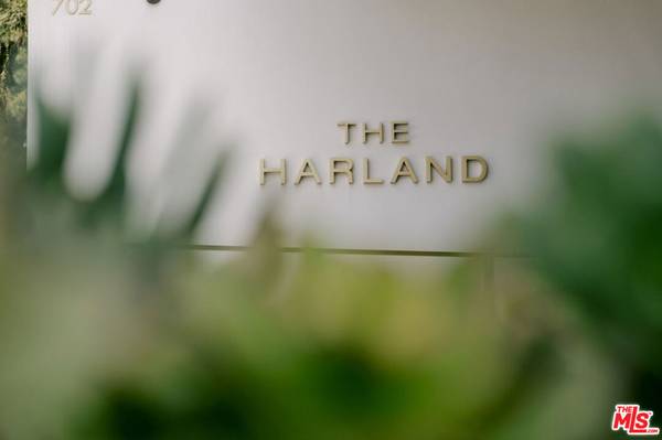 West Hollywood, CA 90069,702 N Doheny DR #302