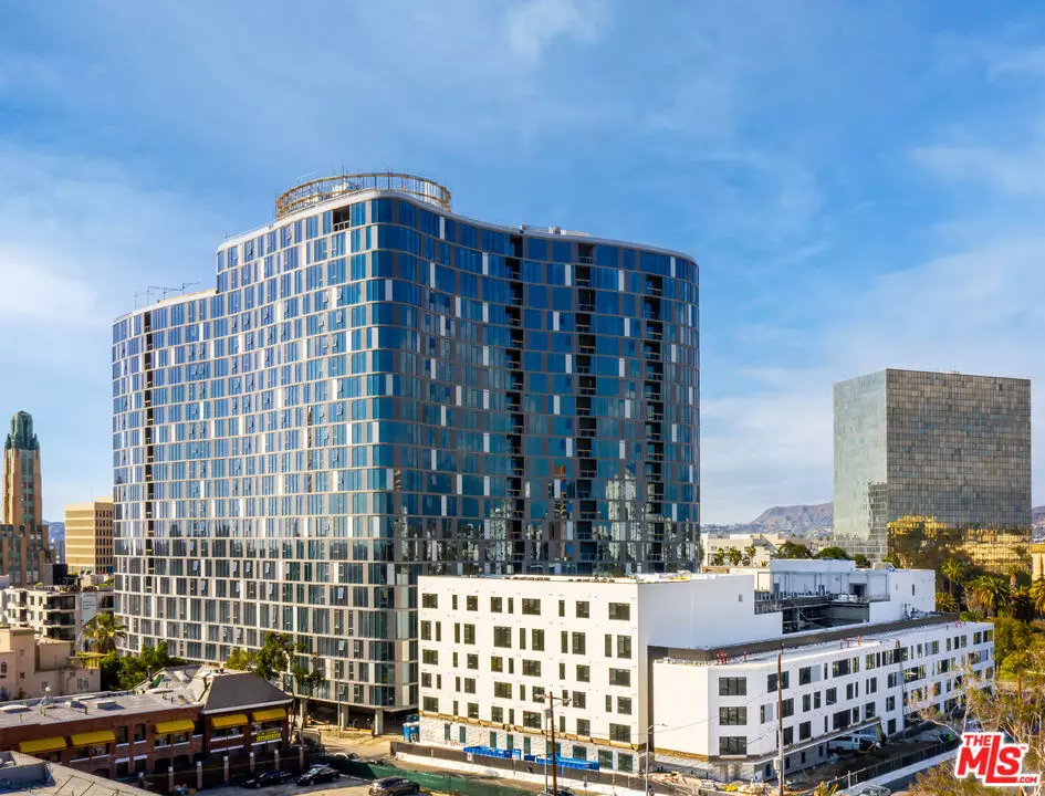 Los Angeles, CA 90005,2801 Sunset PL #PH15