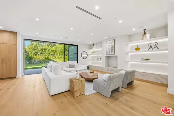 Encino, CA 91436,16643 Addison ST