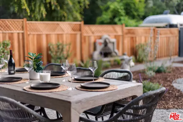 Topanga, CA 90290,272 N Topanga #1