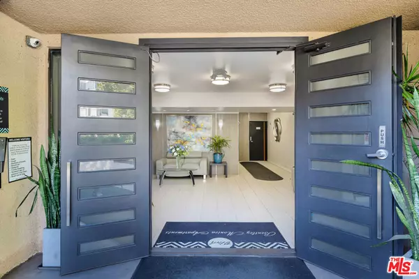 1727 S Bentley AVE #205, Los Angeles, CA 90025