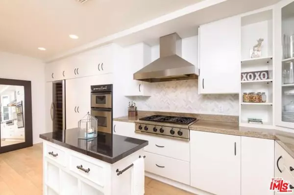 411 N OAKHURST DR #103, Beverly Hills, CA 90210