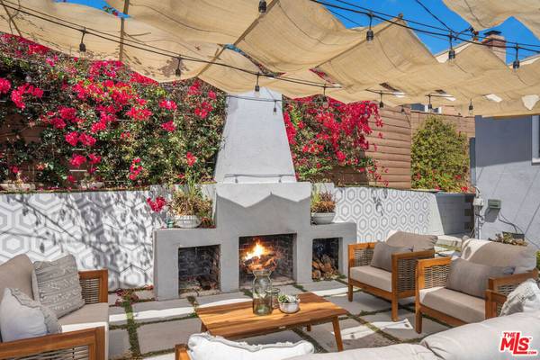 Los Angeles, CA 90043,4949 Onaknoll AVE