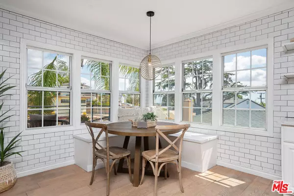 Los Angeles, CA 90043,4949 Onaknoll AVE