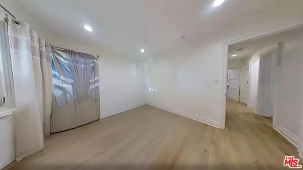 Los Angeles, CA 90064,2646 Westwood BLVD