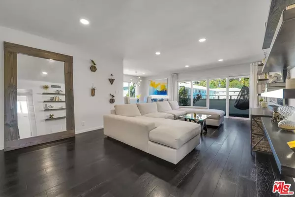 Los Angeles, CA 90046,7949 Selma AVE #21