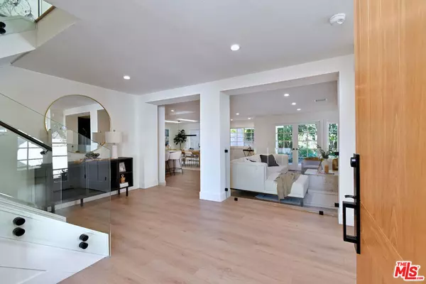 Westlake Village, CA 91362,1677 Plum Hollow CIR