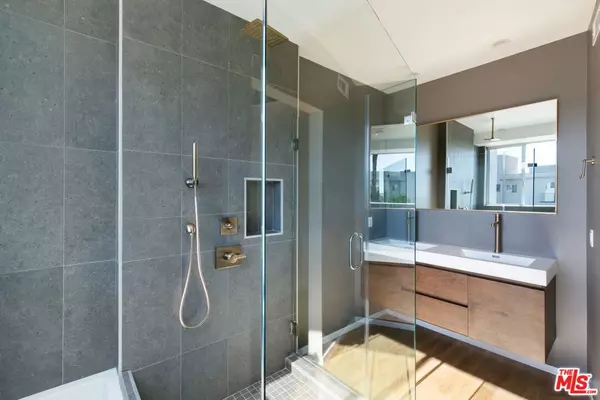 Santa Monica, CA 90404,1244 14th ST