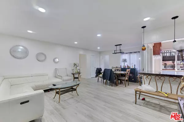 Hawthorne, CA 90250,11924 Daleside AVE