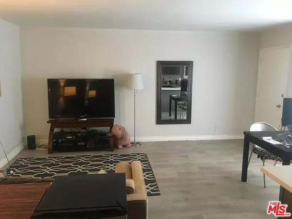 Los Angeles, CA 90039,3322 Atwater AVE #5