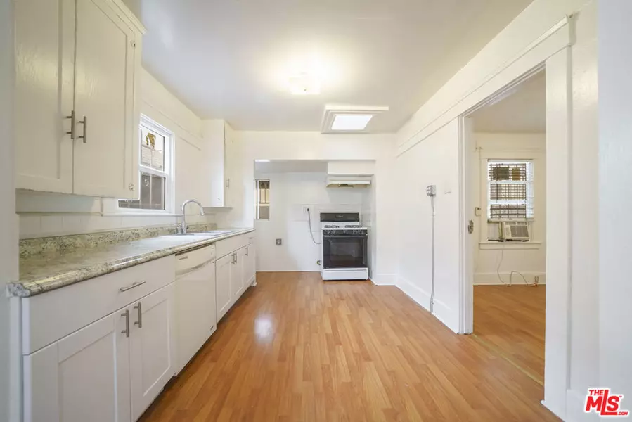 1046 S Fedora ST, Los Angeles, CA 90006