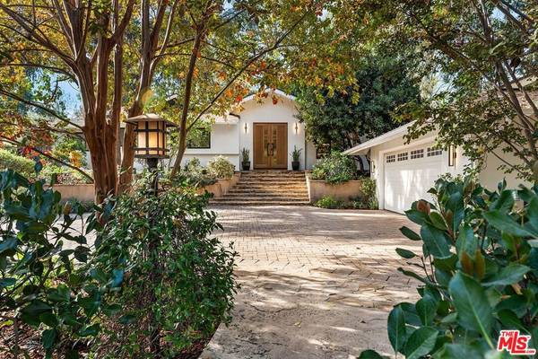 Tarzana, CA 91356,4943 Palomar DR