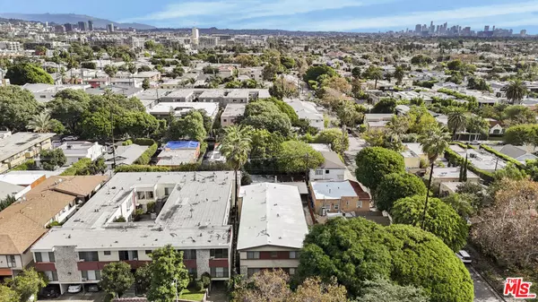 West Hollywood, CA 90046,904 N Spaulding AVE