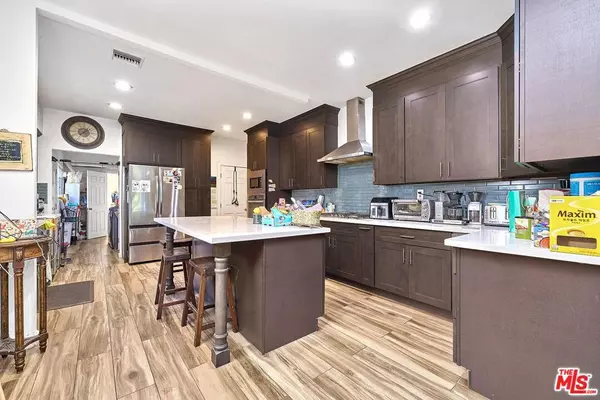 Los Angeles, CA 90004,162 S Ardmore AVE