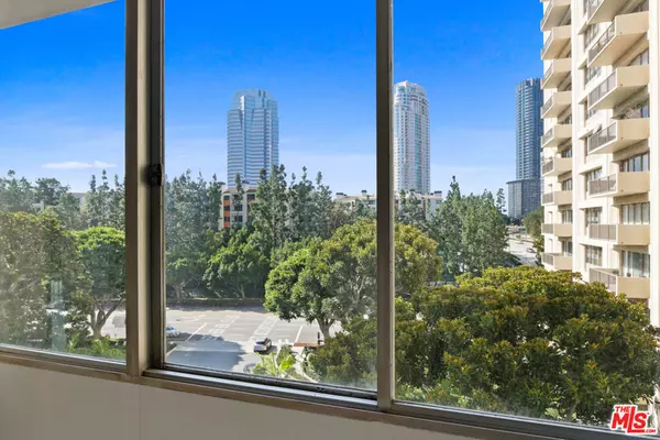 Los Angeles, CA 90067,2160 Century Pkwy #605