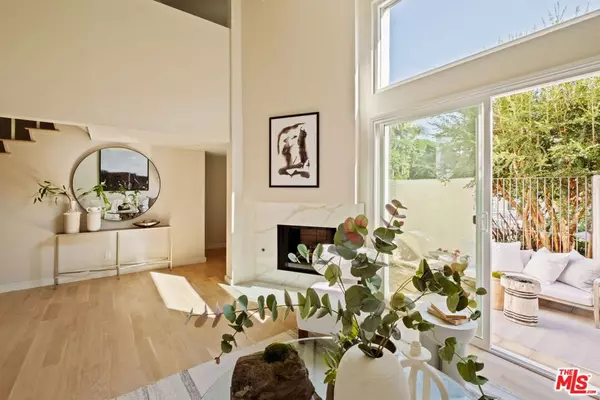 Santa Monica, CA 90402,130 Marguerita AVE #13