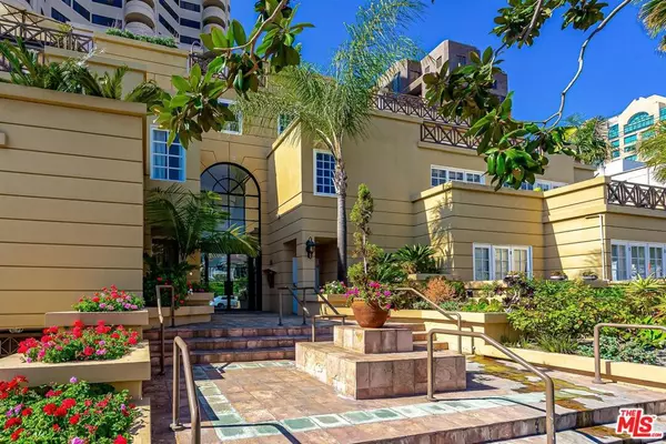 Los Angeles, CA 90024,10555 Ashton AVE #201