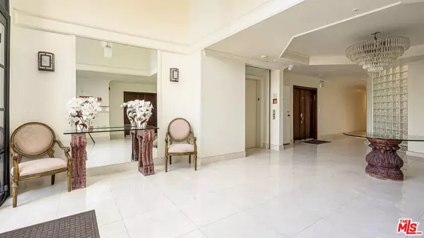 Los Angeles, CA 90024,10555 Ashton AVE #201