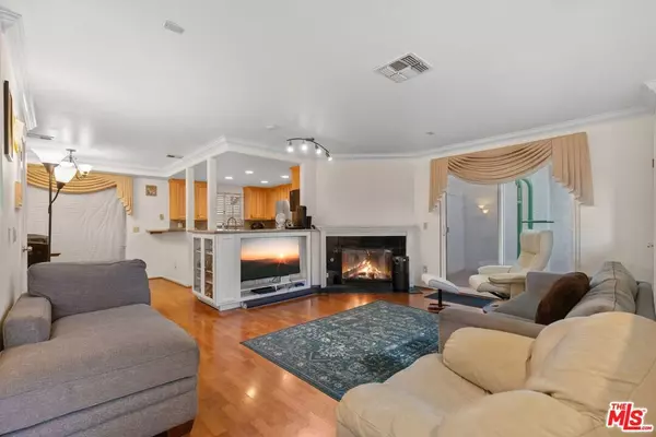 Lawndale, CA 90260,4566 W 172nd ST #2