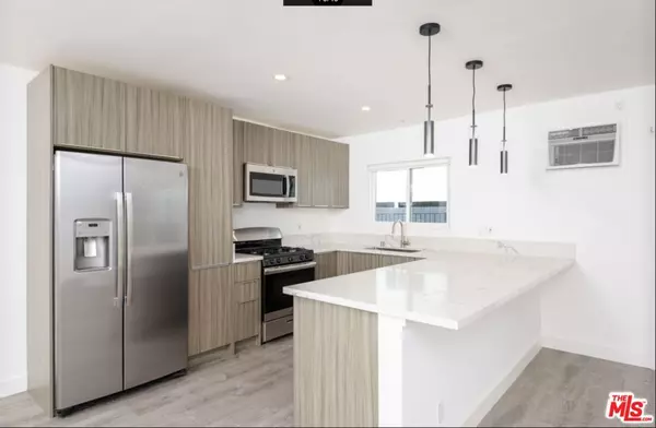 1261 N Laurel AVE, West Hollywood, CA 90046