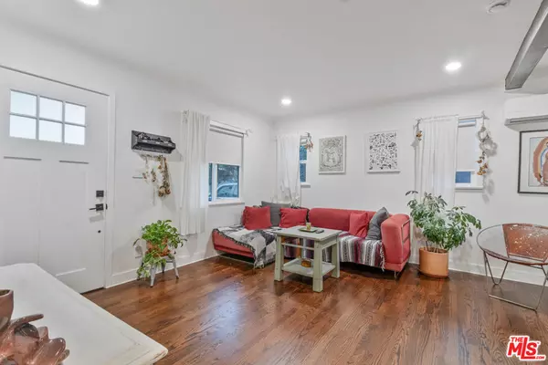 Los Angeles, CA 90042,4914 Malta ST