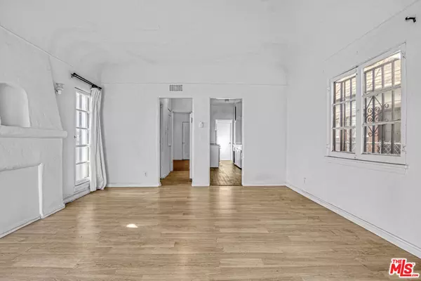 Los Angeles, CA 90006,1716 Magnolia AVE