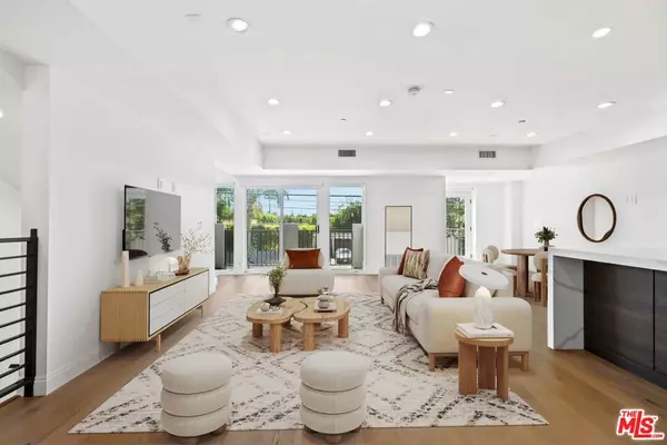 Los Angeles, CA 90046,7365 Waring AVE