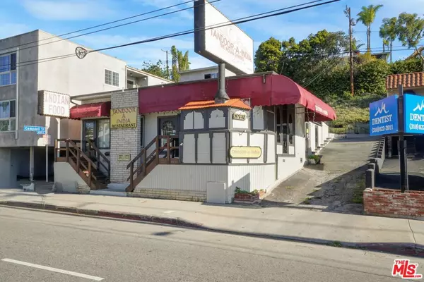 Playa Del Rey, CA 90293,8404 Pershing DR