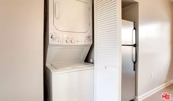 Venice, CA 90291,1613 Penmar AVE #3