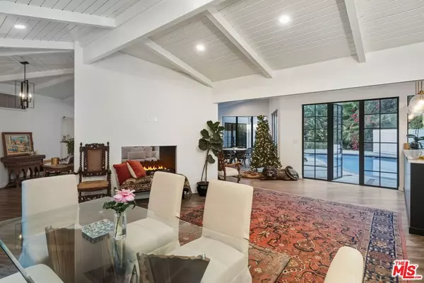 Los Angeles, CA 90049,13019 Sky Valley RD