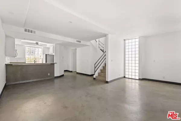 Los Angeles, CA 90046,1131 N Formosa AVE #5