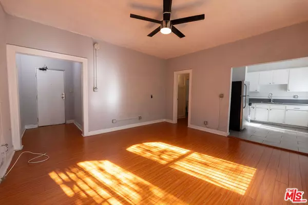 Los Angeles, CA 90005,661 Shatto PL #102