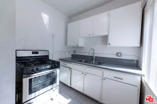 Los Angeles, CA 90005,661 Shatto PL #102