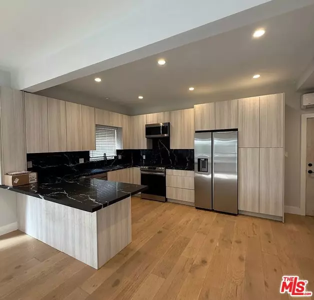 813 14th ST ##1, Los Angeles, CA 90403